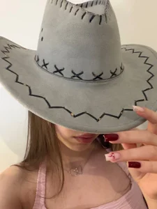 AliceAtkins Cowgirl🤠 Immagine 