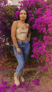 Maily_cambell Public صورة واحدة|Maily_cambell Public صورتان|Maily_cambell Public  4 صور|Maily_cambell Public  4 صورة