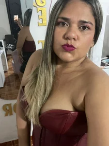 MILFaurora Public Pic 8