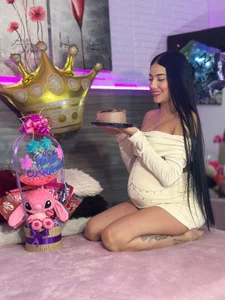 Mariana Pregnant🐣✨ de Celestecastro_  photos