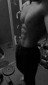 Herecallboyyash My body Foto 4