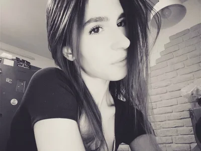 ElsieKuhlmannのmeow😽の枚の写真