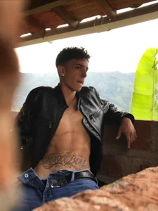 Public de Aron_ford  2 Imagens