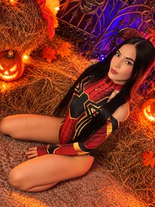 Kim_miller4 🐄 Moo Mood 🥛🤠 🎃 help me reach my first 1000 likes 👩🏻‍🌾🐮🎃💀👻 Pic