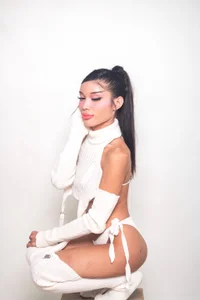 💮