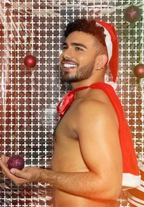 adamhairyのred is my colorの枚の写真