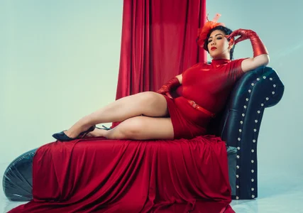 Amanda_Ferrer_ red power! 💖 happy halloween 2024 Pic 4