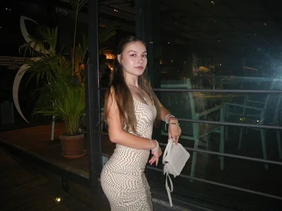 LindsayBlackshire Public Immagine  2