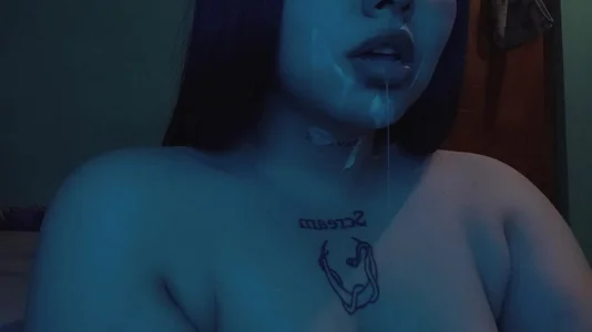 Mia_candy_0 DO YOU WANT TO CUM ALL OVER MY MOUTH? 💦🍆 Pic