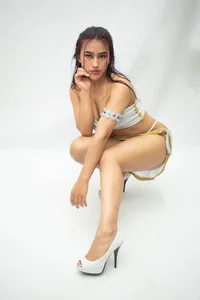 miss_aris i am beautiful Foto 5