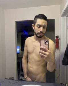 DerekPerez2025 Public Foto 7