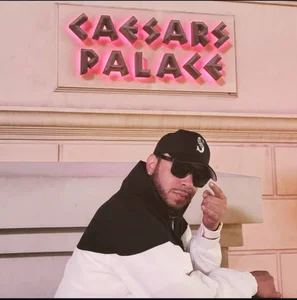 Rideaway69xxx: Public ( 9 фото)