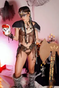 AmberMoss_ kullanıcısının The Queen of Valhalla ⚔️ albümü -  5 fotoğraf