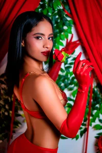 AnahisBennett Valentine's Day Memories 🌹 Foto 3