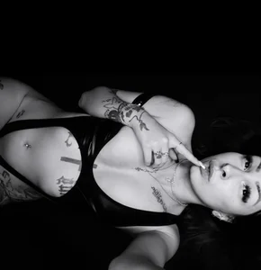 An_g_elly 🖤💭 Poză