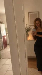 YoungGermanKiki18's XXX Nude Photo 2