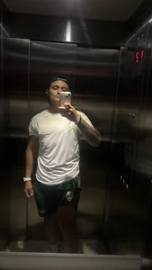 xavistrippのPublicの 2枚の写真