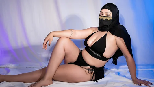 alely_ale Public Immagine  3