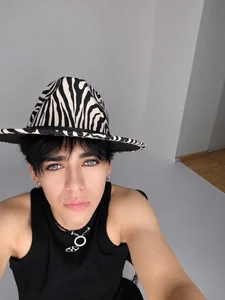 Fox-white Simply me 사진 3