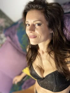 Donna_Wilde Public Pic 6