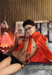 owen__johnson let me be the magician of your wishes💫 Fotka 5