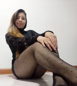 EmberCooper_Public Bild 2