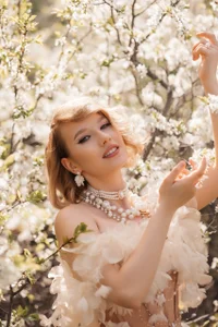 LiliLinn elegance🌸  2টি ছবি