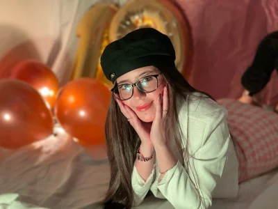 sarah_sweett_ Happy 19th to me 💫💝 Hình 2