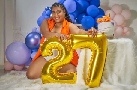 BiancaFollerachのIt's my birthdayの枚の写真