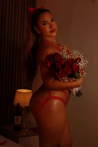 Regina_Korz Valentine's Day Pic 2