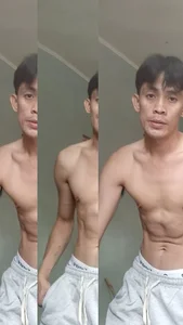 Hot-babyyboy30 Public Foto