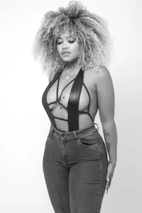 Zdjęcia riri_brunnete Happy Birthday 2024 for me:  7