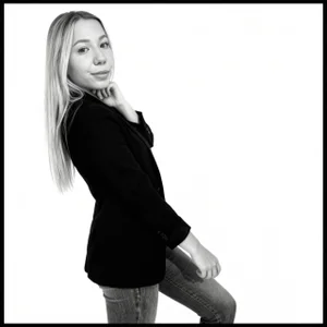 alyrasun don’t touch Pic