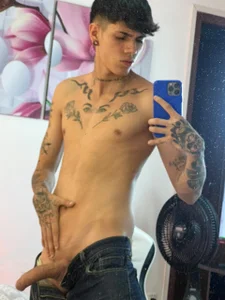 Tommy_valverde 😏😏 圖片