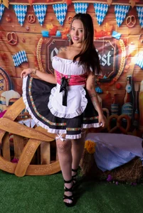 mssburbuja Enjoy the oktober fest party with me Pic 5