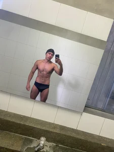 marc_ginale AFTER SWIMING Pic 4