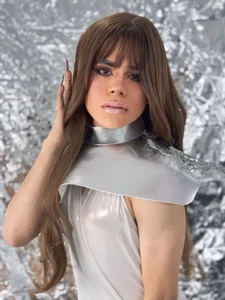 emma_cut3_ Silver Girl Billede