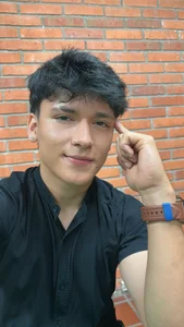 My teacher is very boring. I'd better take some pictures!😏 de Liam_Chameliam  6 Imagens