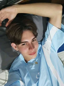 Photos from my new year de DereckTwink  3 Imagens