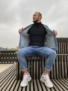 Public od Toress1  2 snímek