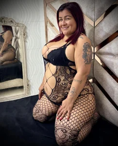 DaianaLutz "Not every sin needs forgiveness… some deserve to be repeated." 💄😏 Foto 2