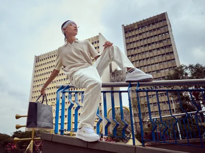 shopping in the city de AlanCutee  4 Imagens