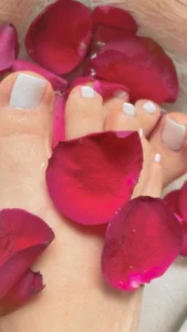 hey_laurenn “Pretty Feet, Naughty Mind 😈👣” Foto 4