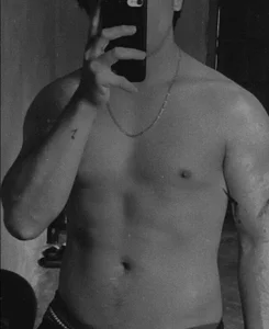 ynyargboy: Public ( 4 фото)