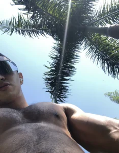 Maximo_Hot07 Maxxx🤴🏽  3টি ছবি
