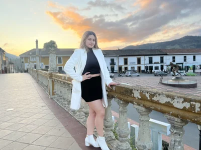 AtheneaRossi White love Pic 6