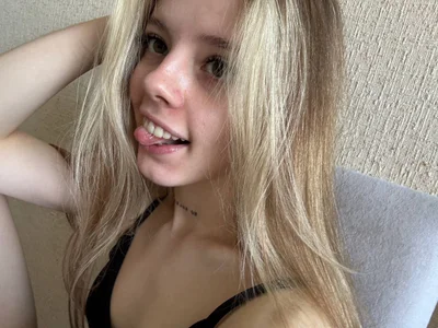 TiffinyMergist Playful Mood Pic