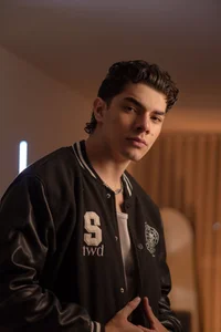 ⚔️🖤 Sir Alex ⚔️🖤 de Axel_Creed  4 Imagens