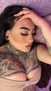 CloeeBeckam Do u like it my face? 😳 Pic 2