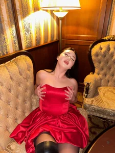 Blush_Beauty__ corporate party💦 Kuva 4